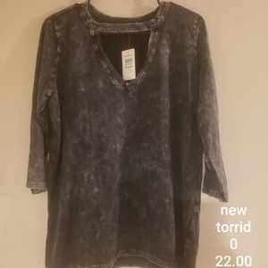Torrid size 2 tee shirt
